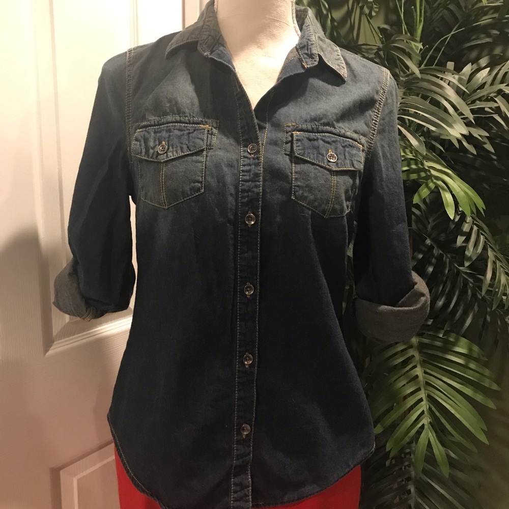 EUC Mossimo Fitted Denim Shirt Sz Small